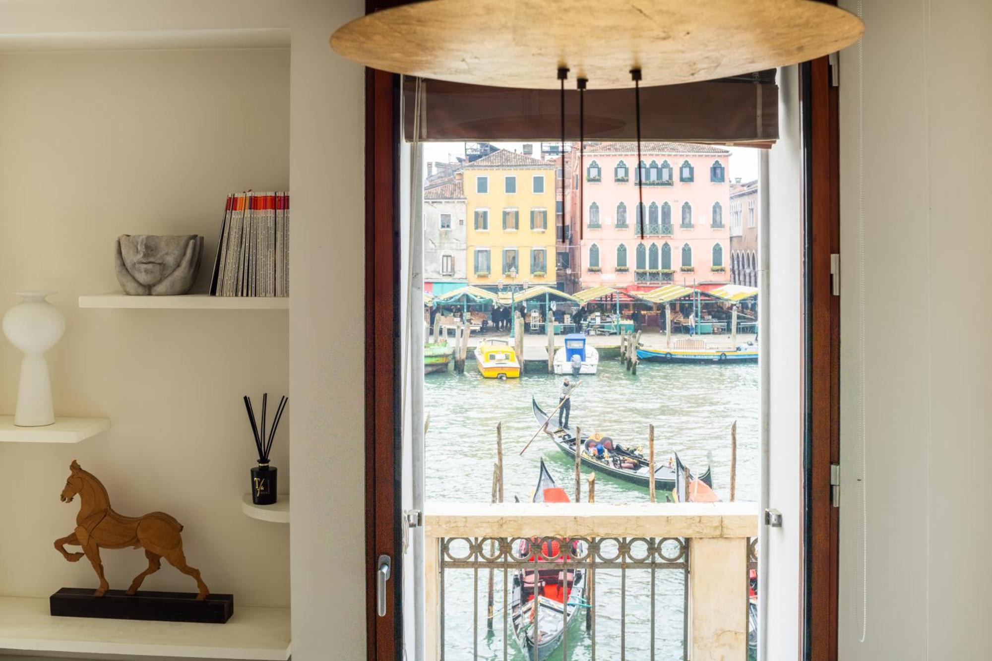 Grand Canal Luxury Apartment With Terrace R&R Veneza Exterior foto